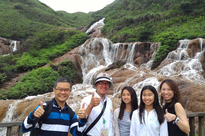1 day North Coast Yehliu Jiufen and Shifen Private Tour - Getting started: 9:00 am pickup and an easy, direct day