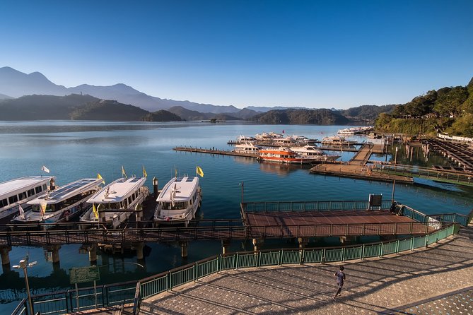 2-Day Private Tour to Sun Moon Lake and Mount Hehuan - Day 2 at Qingjing Farm and Hehuan: cooler air and easy-level trails