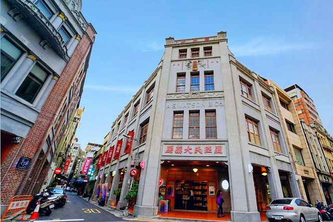 2-Hour Private Dadaocheng Walking Tour - Starting at Beimen MRT, Then Getting Oriented Fast