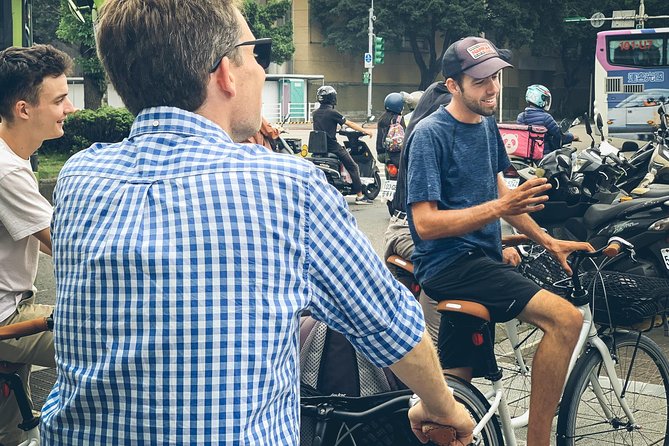 4-Hour Morning Cycling City Tour (incl. breakfast) - Bikes, pace, and comfort: what to expect before you pedal