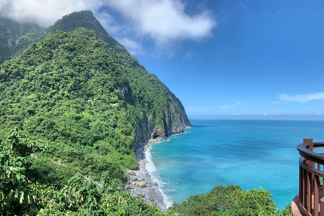 5-Day Round Taiwan Charter Car Tour - Day 4: East Coast sandstone and footbridges, with several admission-inclusive stops
