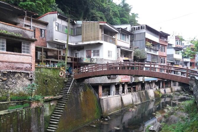 6 Hours Private Charter from Taipei in Shifen and Jiufen - Why the Price Works: What $210 Buys for a 6-Hour Private Day Trip