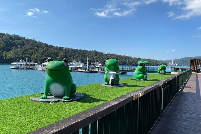 Alishan, Sun Moon Lake, Taichung Three Days Tour from Taipei - Hotels and meals: the practical choices that affect your comfort