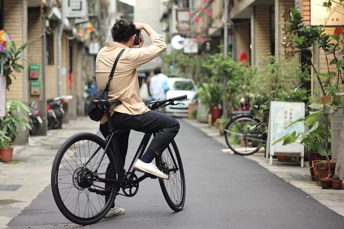 Best E-bike Cycling Tour in Taipei - Includes Local Food & Drinks - Why this Taipei e-bike food tour is a smart first move
