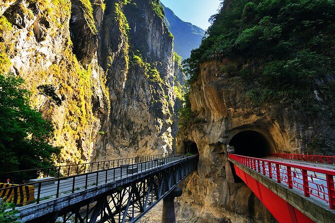 Best of Taiwan 9 Days Tour - Day 3 Fort Zeelandia to Kaohsiung: Anping’s Old Streets and a Giant Buddha