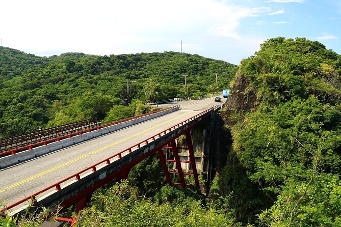 Best of Taiwan 9 Days Tour - Day 5 East Coast National Scenic Area: Xiaoyeliu, Sanxiantai, Shitiping, Fanshuliao