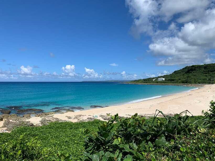 From Kaohsiung: Kenting & Ocean Coast Private Day Tour - Hidden coast breaks and Sail Rock photo time