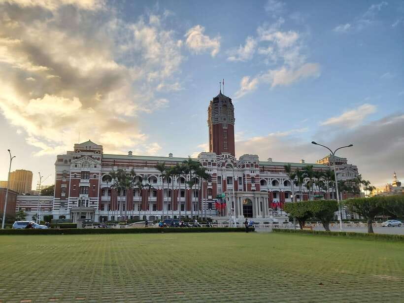 From Keelung: Private Taipei City Landmarks Shore Excursion - Who This Tour Suits Best