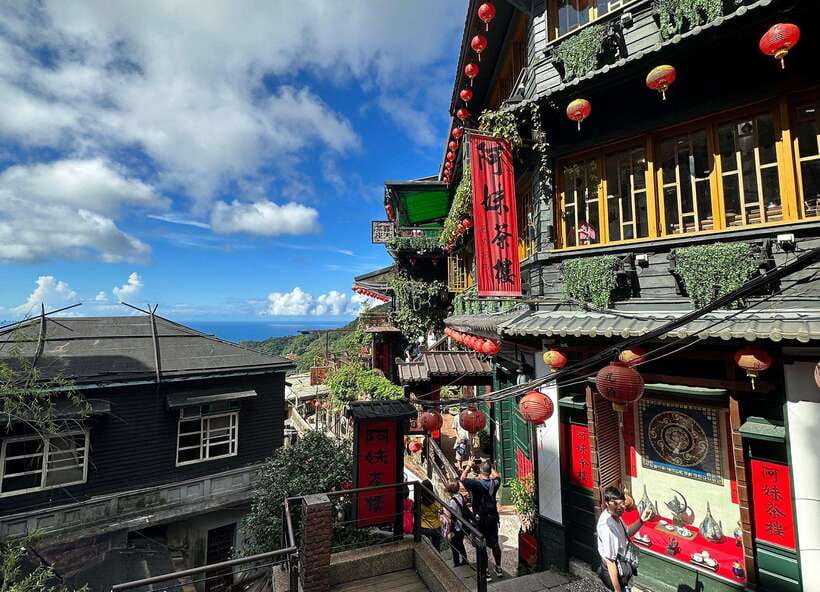 From Taipei: Jiufen & Shifen The Taiwan Charm Day Tour - Why this Jiufen and Shifen day tour works in 8 hours