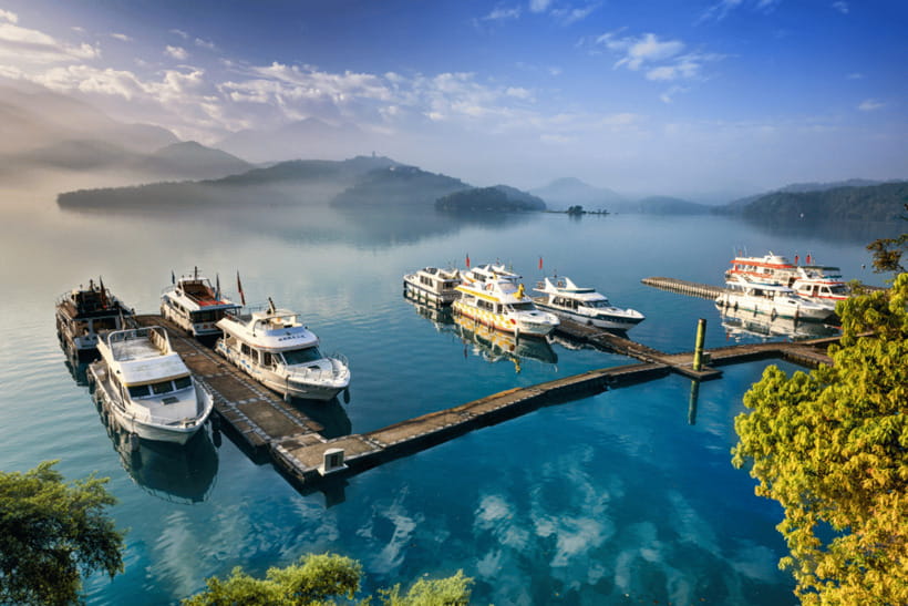 From Taipei: Nantou and Sun Moon Lake View Day Tour - Ita Thao Pier Plaza and Thao culture: the tour goes past postcards