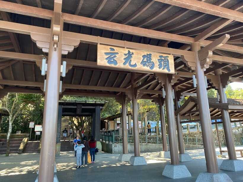 From Taipei: Nantou and Sun Moon Lake View Day Tour - Guides and how the day feels in real life