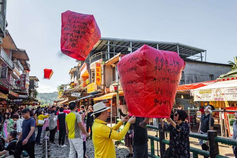 From Taipei: Shifen, Jiufen, and Yehliu Guided Day Trip - Key things I’d circle before you go