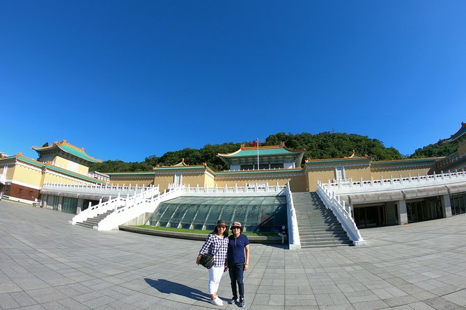 Full-Day Private Custom Taipei City Tour - Taipei 101: the skyline payoff without the price jump