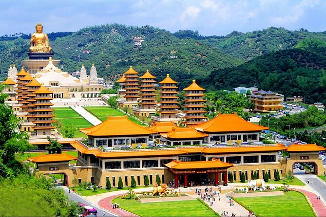 Full-Day Private Guided Tour in Kaohsiung Port Shore - Stop 1: Fo Guang Shan Buddha Museum, the big 3-hour anchor