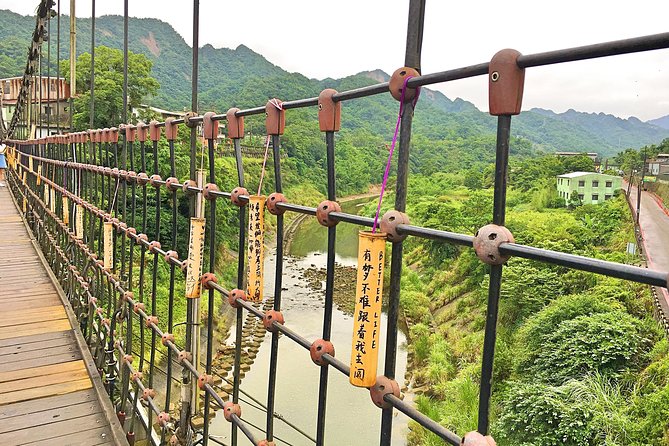 Full-Day Tour in Shifen, Jiufen & Yehliu of Taipei (Incl. ticket) - Price and value: what $44 includes and what costs extra