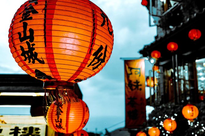 Half Day Private Tour to Jiufen, Shifen Waterfall & Pingxi Sky Lantern - Food, water, and money: what to plan for on a half-day