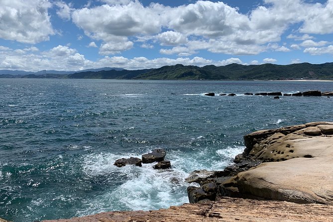 Half Day Private Tour to Yangmingshan National Park and Yehliu Geopark - Stop 1: Yehliu Geopark, wind and sea sculpted rock formations