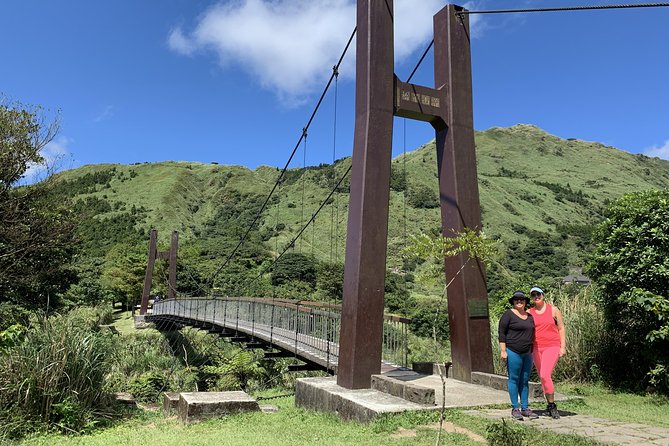 Half Day Private Tour to Yangmingshan National Park and Yehliu Geopark - Guide quality is the real secret sauce here
