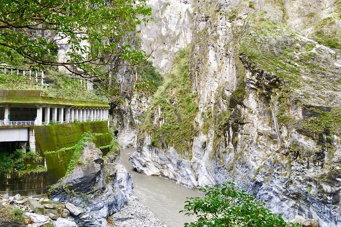 Hualien Taroko Day Tour From Ximending - Price and Value: Is $75 Worth a One-Day Taroko Fix?