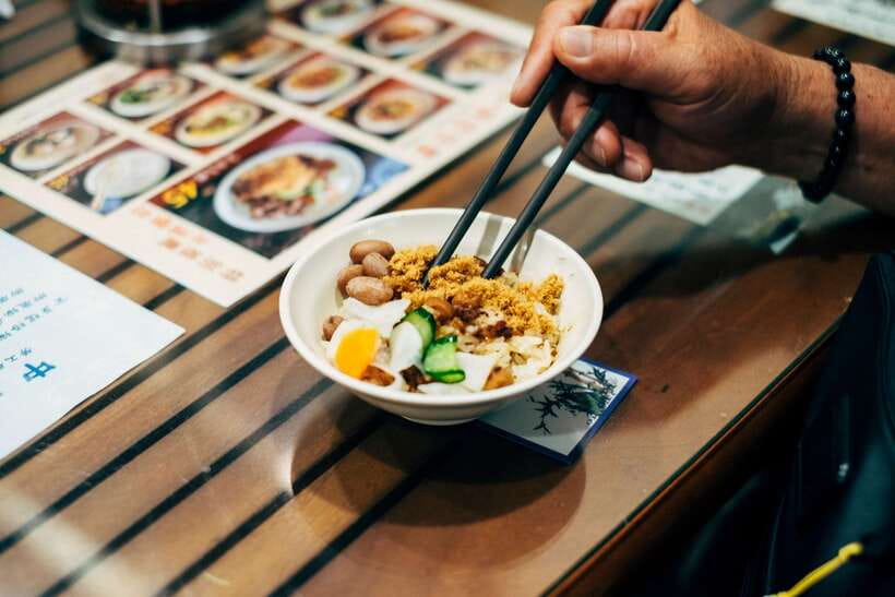 Iconic Food Tour: Local Street Food, Drinks & Sites - Boba tea tasting and old-school icy treat caps