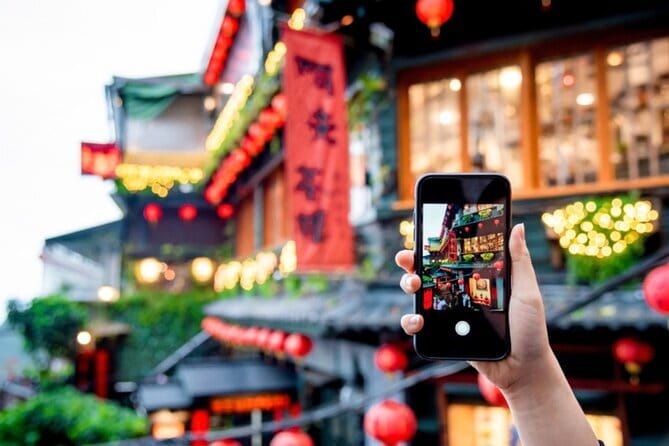 Jiufen, Shifen and Houtong Cat Village Private Tour - Shifen Old Street: lantern lanes near the railway station