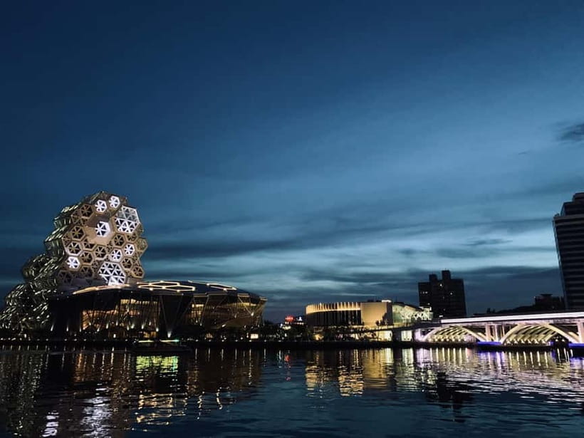 Kaohsiung Private Tour - Discover Local Hidden Gems - Key points that make this Kaohsiung private walk work