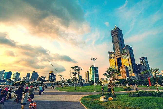 Kaohsiung: Private Walking Tour with a Local - Key things you’ll notice on this Lokafyer-led walk