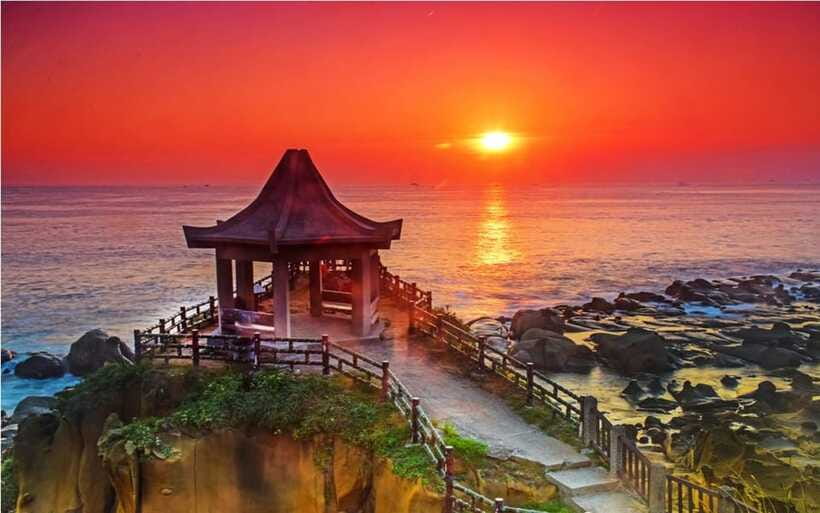 Keelung: Heping Island Geopark Entry Ticket - Photography, souvenirs, and the reality of small extras