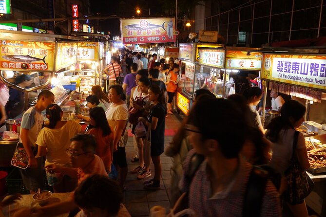 Local Favorites: Taiwan Night Market Food Tour in 2 hours - The 2-hour flow: from Shuanglian to your first bites
