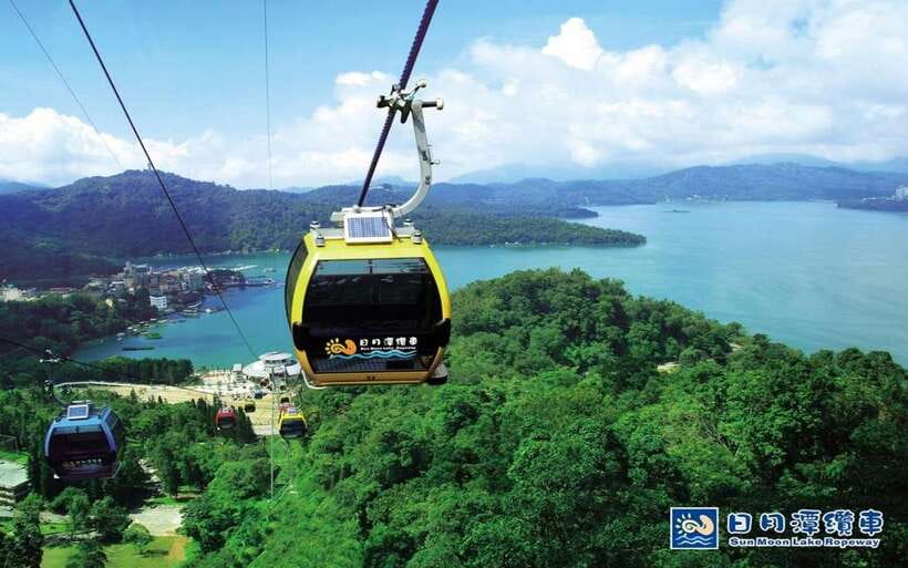 Nantou: Sun Moon Lake Combo - Biking the Around-Lake Bikeway: views, Wenwu Temple, and Cien Pagoda