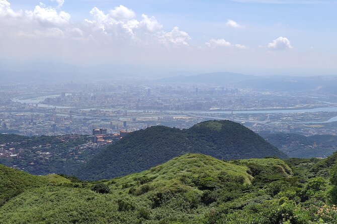 One Day Hike around Taipei's Yangmingshan National Park - Qingtiangang Grassland: Buffalo Views and an Easy Start
