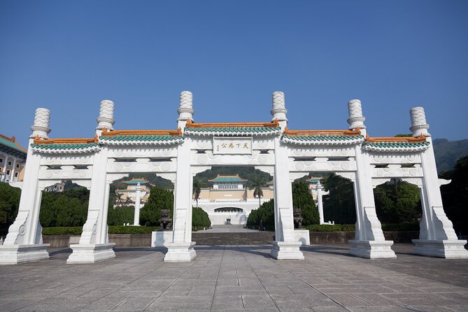 One-Day Historical and Heritage Tour in Taipei - Presidential Office Building: a quick look at government identity