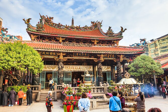 [private] 8-Hour Customize Your Amazing Private Taipei Day Tour - Jiufen: a different pace beyond the city core