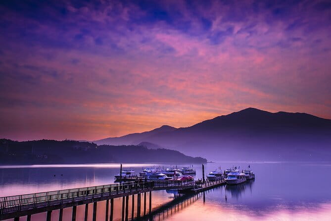 Private 9-Hour Sun Moon Lake Leisure Tour from Taichung (台中)! - Key highlights worth noticing