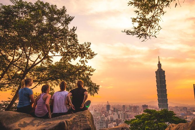 Private Car: 8 Hour Highly Customized Taipei City Exploration! - Taipei 101: the skyline stop where timing matters
