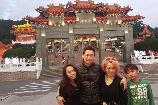 Private Day Tour to Sun Moon Lake from Taipei - Getting oriented at Sun Moon Lake’s visitor centers