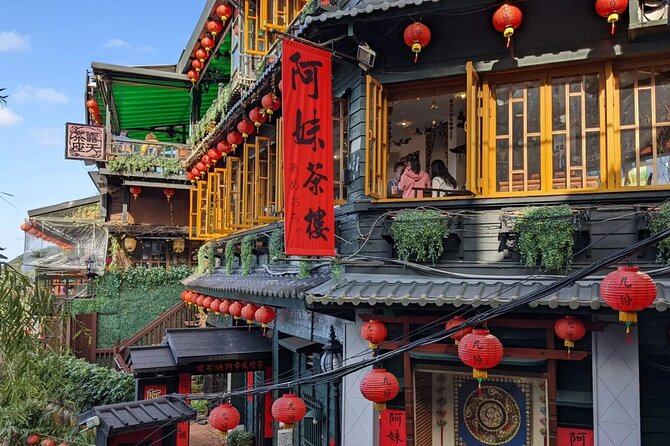 Private Day Trip to Jiufen, Shifen and Yehliu Park - Why Yehliu, Shifen, and Jiufen Work So Well Together