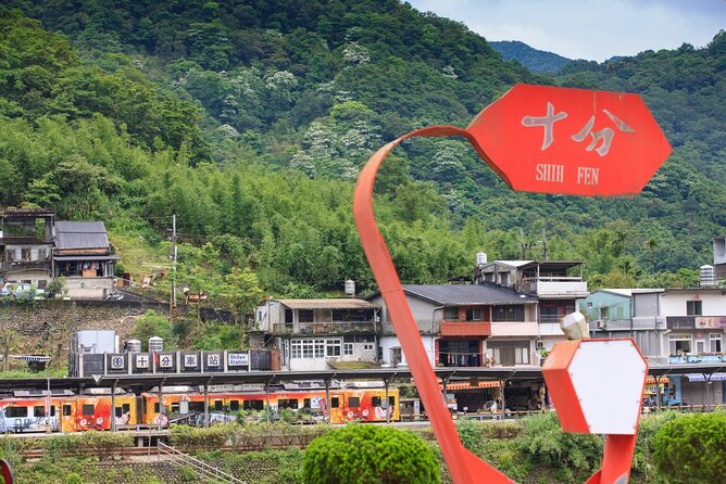 [Private] Jiufen Village & Shifen Town from Taipei with Pickup - Price and Group Value: Is $283 Per Group Fair?