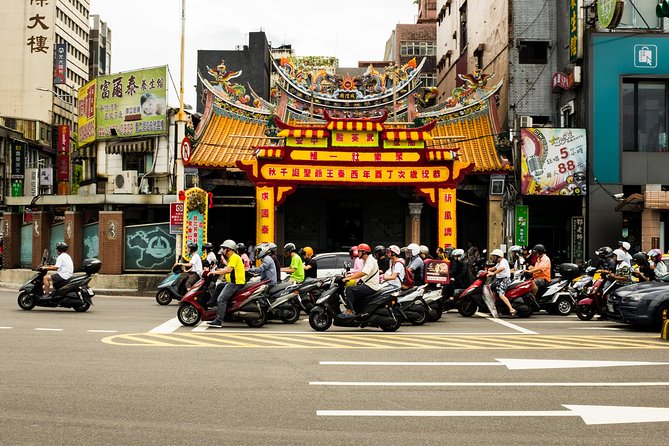 Private Keelung Cultural Walk: Markets, Streets & Local Life - Key things you will notice on this Keelung walk