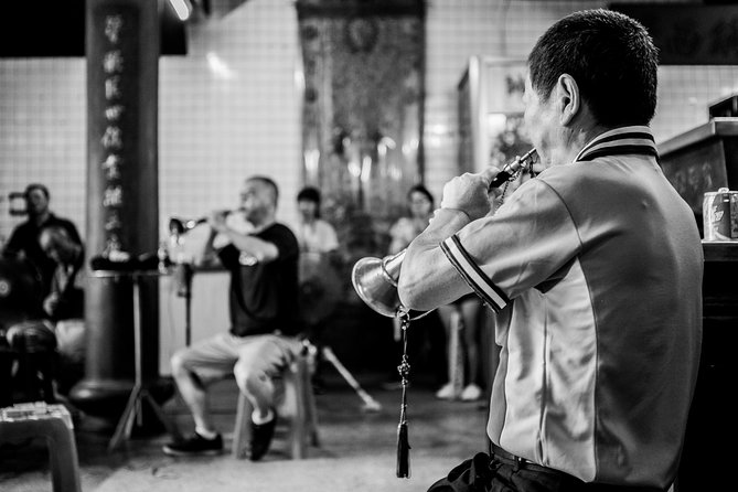 Private Keelung Cultural Walk: Markets, Streets & Local Life - A private walk guided by Mila, Benny, and the Keelung For A Walk youth team