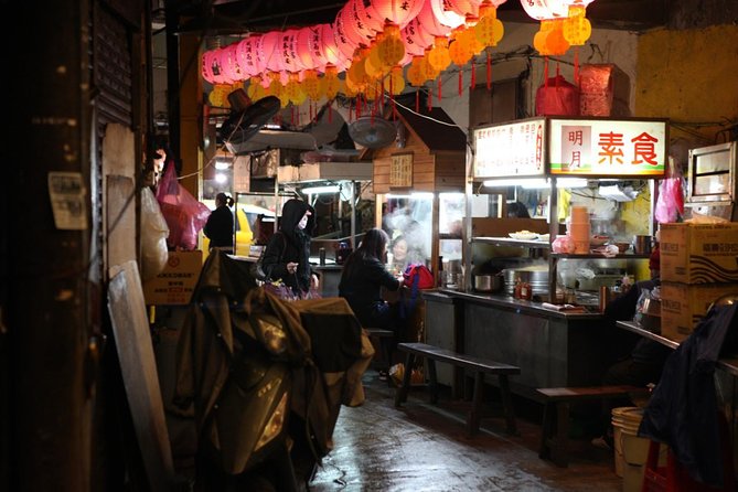 Private Keelung Cultural Walk: Markets, Streets & Local Life - Price and value: $288 per group for a focused 3-hour cultural street route