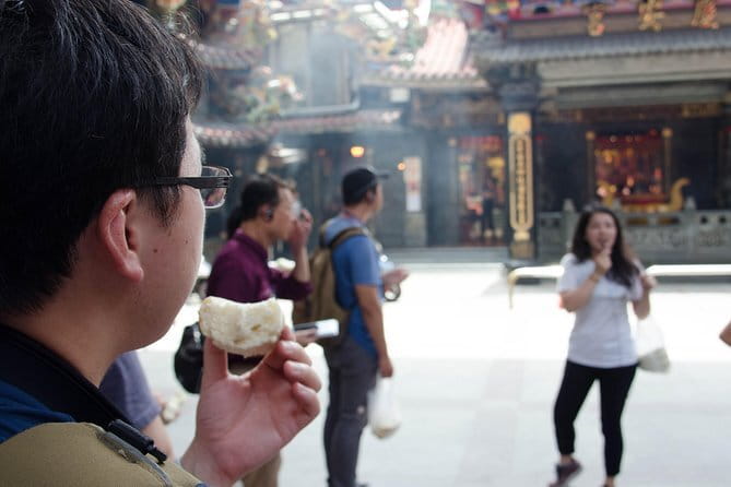Private Keelung Food Tour with Local Markets & Tastings - Miaokou herb alley at night: the street-food moment that changes your palate