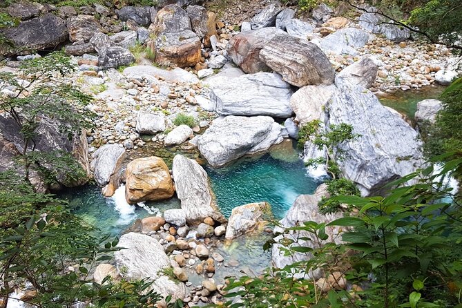 【Private】Taroko National Park (Pickup from Taipei/Yilan/Hualien) - Changchun Shrine Trail and Qixingtan Beach: from forest paths to Pacific pebbles
