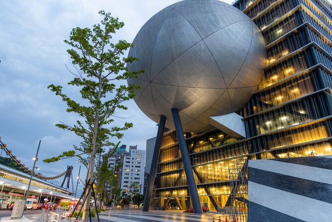 [Private Tour] Shilin Night Market Walking Tour With a Private Tour Guide (2-hr) - Crowds, lines, and game stalls: how to enjoy Shilin without getting frazzled