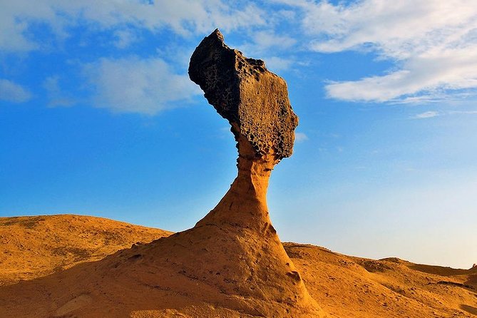 Private Tour to Jiufen, Yehliu Geopark, and Pingxi - Yehliu Geopark: Queen’s Head and Dragon’s Head in one hour
