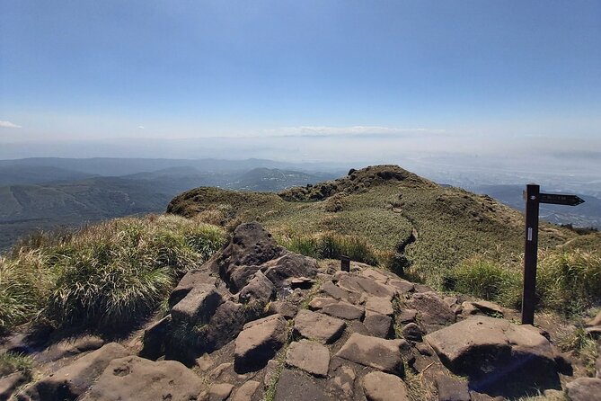 Private Yangmingshan National Park Hiking Day Tour from Taipei - Pick Your Route: Easy, Moderate, or Mt Qixing Challenge