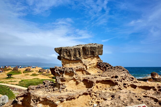 [Private] Yehliu, Jiufen & Shifen from Taipei with Pickup - Yehliu Geopark: rock formations, a coastal walk, and the Queen’s Head