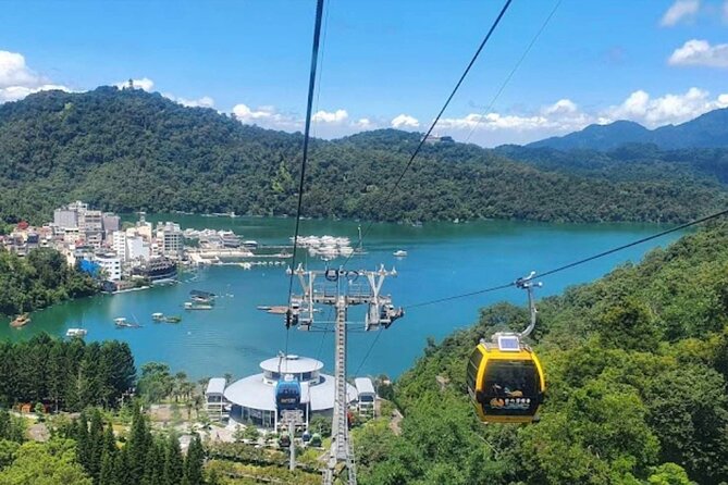 Round Trip Sun Moon Lake Private Tour from Taipei - Wen Wu Temple and the return drive: easy culture, then back to Taipei