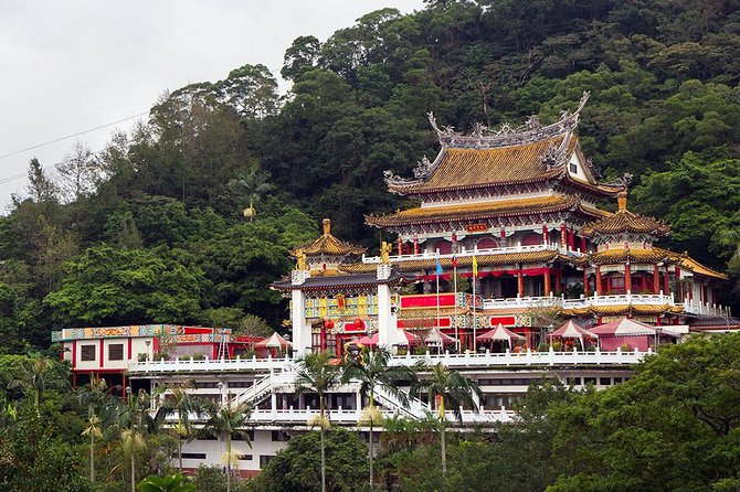 Sip & Savor: Maokong Tea & Shenkeng Stinky Tofu Private Day Tour - Chih Nan Temple is short, but it gives context to the region