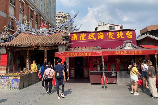 Small-Group: Classic Taipei Landmarks Day Tour - Key takeaways before you go